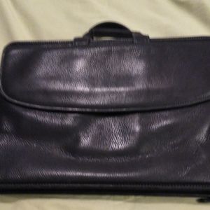 Johnston & Murphy Slim Leather Shoulder Bag/Briefcase (lightweight)